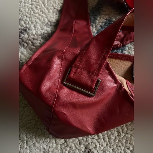 Shein red leather top rockstar girlfriend buckle adjust wrap around crop top - Picture 7 of 9